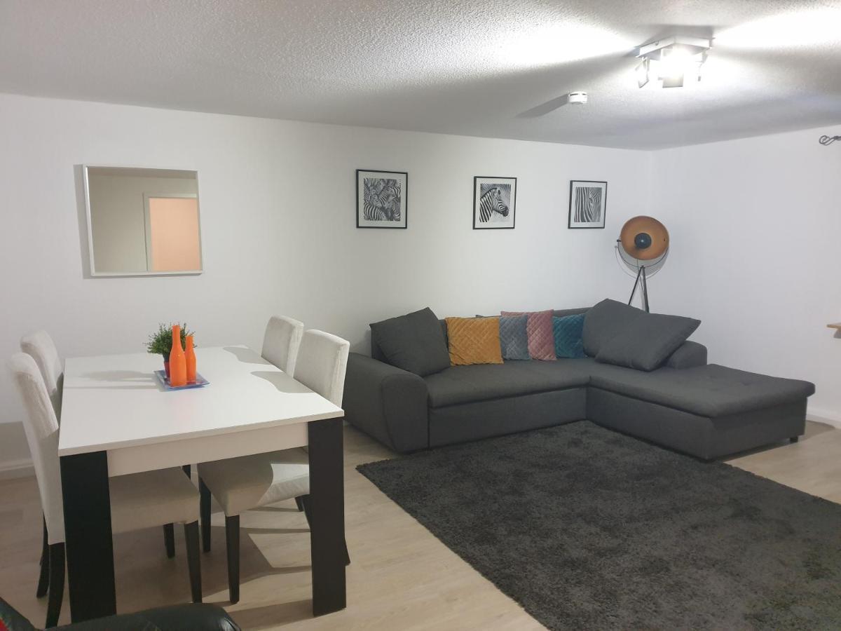 Stylish Accommodation In The Middle Of Wiesbaden Bagian luar foto