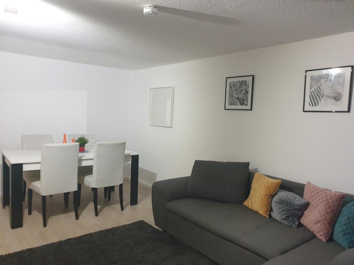 Stylish Accommodation In The Middle Of Wiesbaden Bagian luar foto